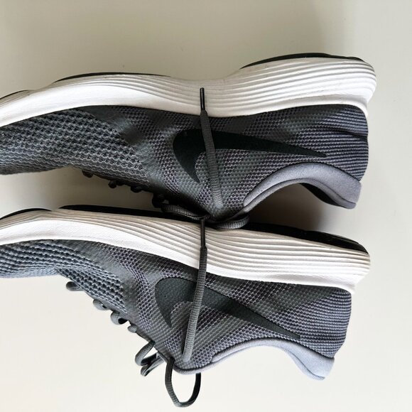 Nike Revolution 4 Dark Grey MENS SZ 11.5 - Picture 6 of 6